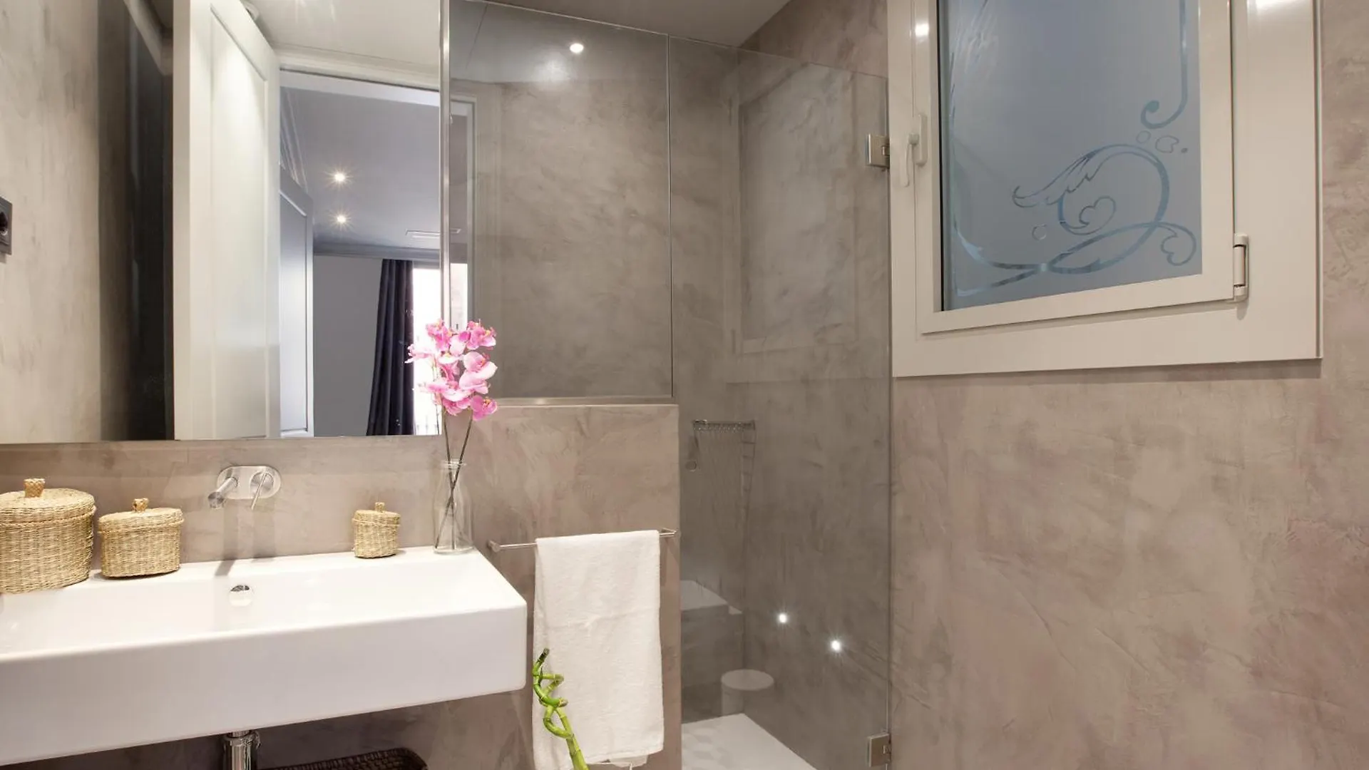 2169 - Ab Casa Saltor Apartment Barcelona Spain