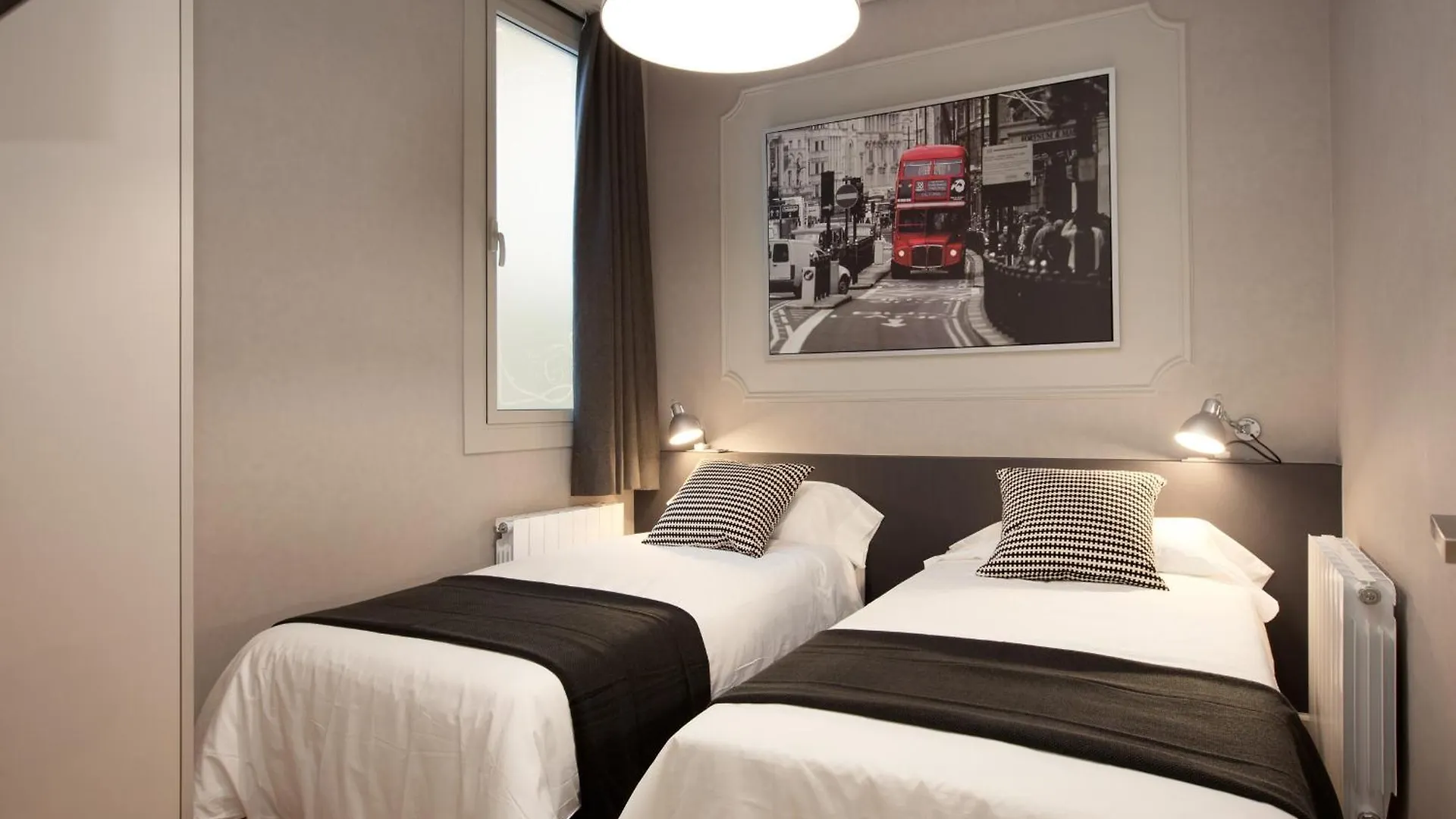 2169 - Ab Casa Saltor Apartment Barcelona Spain